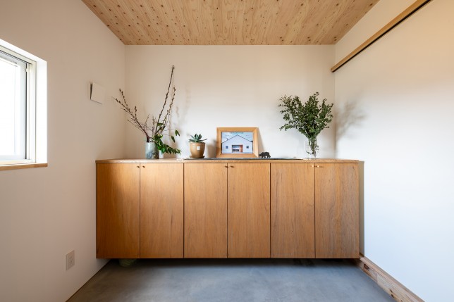 Whouse-010