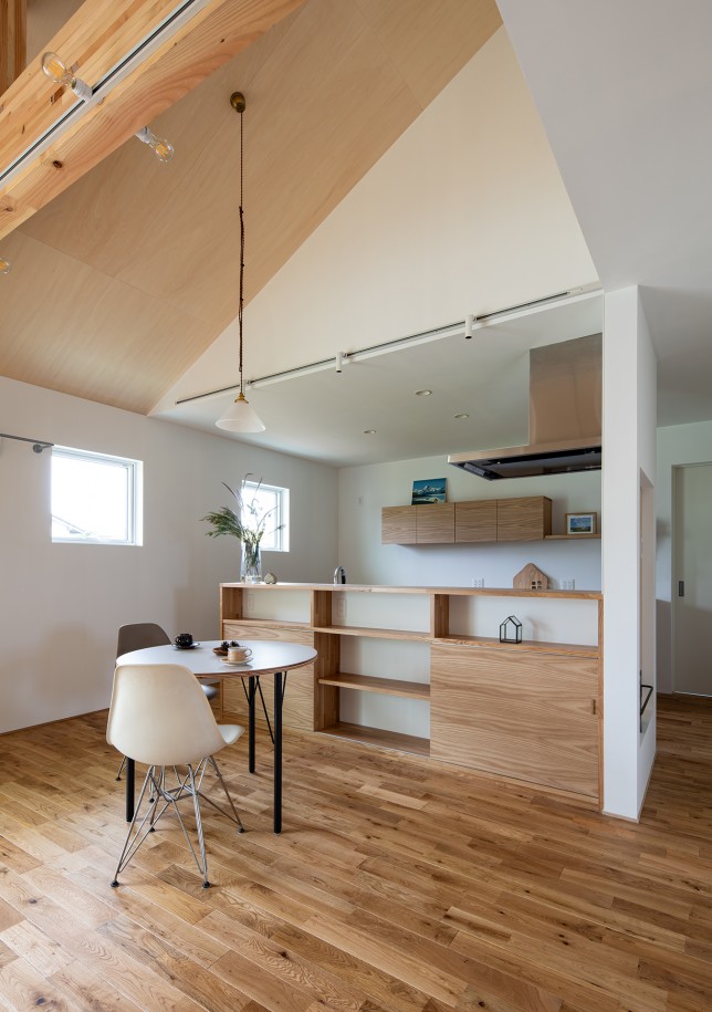 Khouse-049