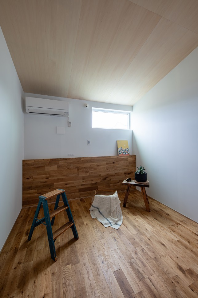 Khouse-061